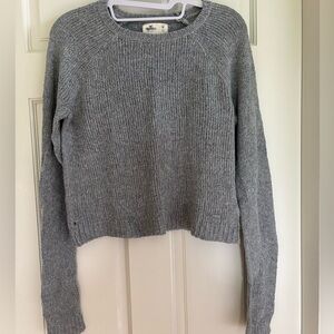 Hollister Gray Crew Neck Sweater Ribbed Knit Cozy